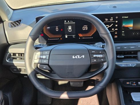 New 2026 Kia K4 EX image 15