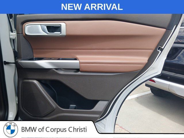 Used 2023 Ford Explorer King Ranch w/ Technology Package RWD image 9
