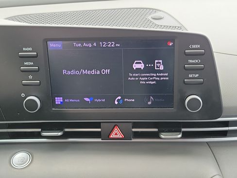 Used 2023 Hyundai Elantra Blue FWD image 15