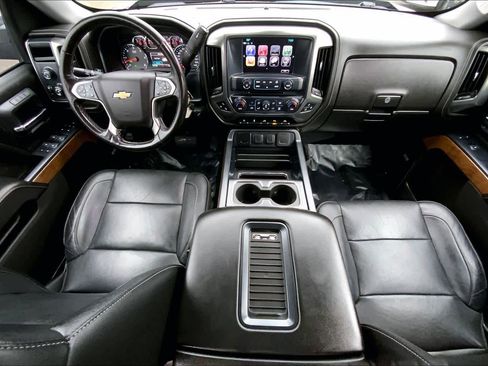 Used 2018 Chevrolet Silverado 1500 LTZ w/ Sport Package AWD/4WD image 16