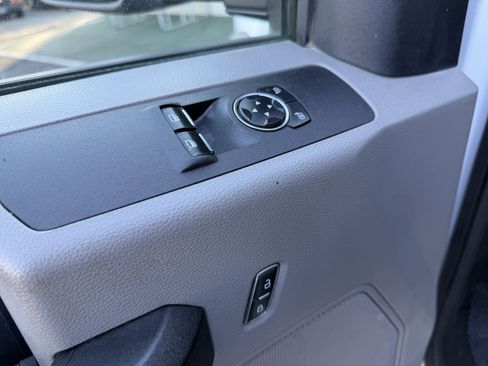 Used 2020 Ford F550 2WD Regular Cab Super Duty image 11