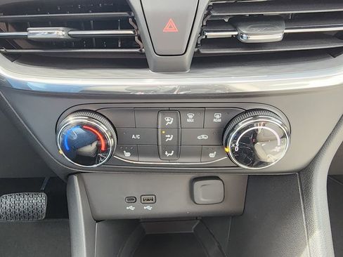 New 2026 Buick Encore GX Preferred FWD image 27