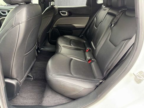 Used 2025 Jeep Compass Limited AWD/4WD image 19