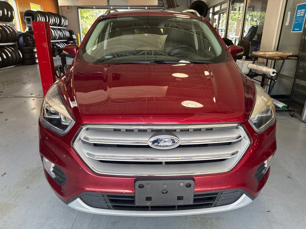 Used 2018 Ford Escape Titanium FWD image 3