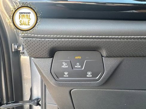 New 2025 Volkswagen Atlas Cross Sport SE image 21