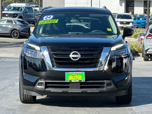 Used 2024 Nissan Pathfinder SV FWD image 10