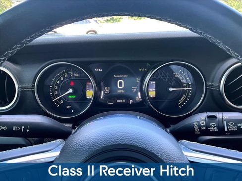 Used 2023 Jeep Wrangler Unlimited Sahara w/ Cold Weather Group AWD/4WD image 17
