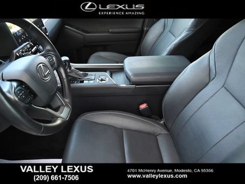 Certified 2024 Lexus GX 550 w/ Accessory Package (31) AWD/4WD image 9