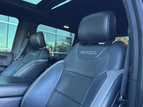 Used 2018 Ford F150 Raptor w/ Equipment Group 802A Luxury image 28