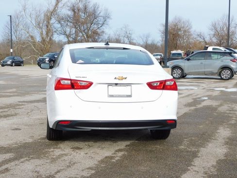 Used 2024 Chevrolet Malibu LS w/ Driver Confidence Package image 4