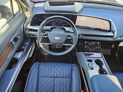 New 2026 Cadillac Vistiq Premium Luxury w/ LPO, Floor Liner Package image 54