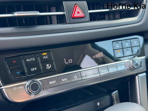 New 2026 Kia Seltos SX AWD/4WD image 17
