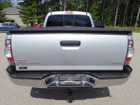 Used 2012 Toyota Tacoma 4x4 Access Cab SR5 image 7