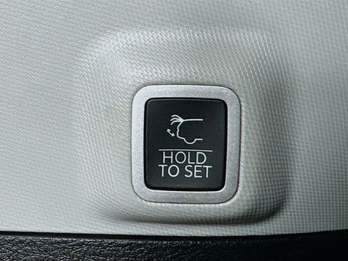 Used 2022 Jeep Grand Cherokee Limited 4xe image 31