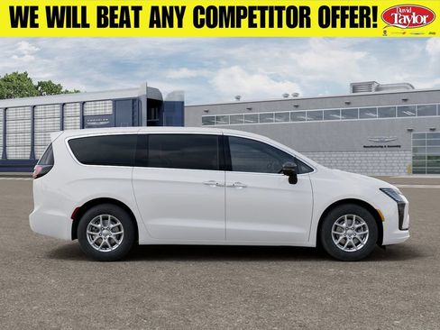 New 2027 Chrysler Pacifica Select FWD image 22