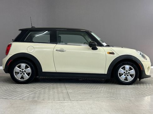 Used 2016 MINI Cooper 2-Door Hardtop FWD image 8