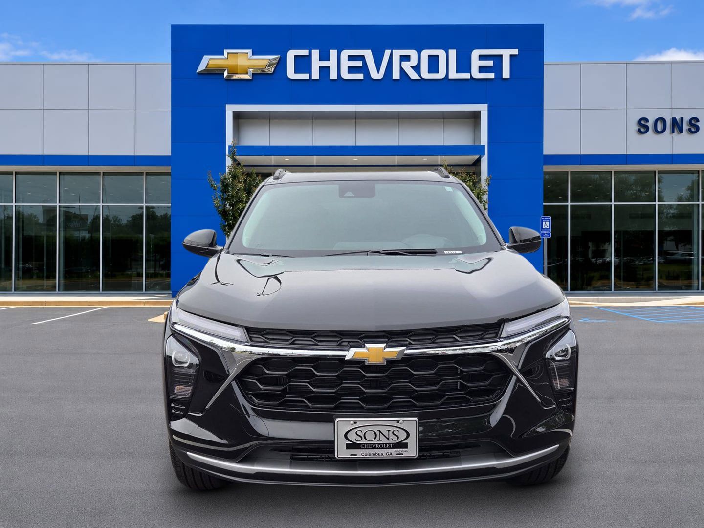 New 2026 Chevrolet Trax LT w/ LT Convenience Package FWD image 2