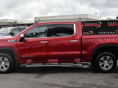 Used 2024 GMC Sierra 1500 SLT image 4