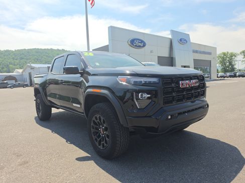 Used 2026 GMC Canyon Elevation w/ Convenience Package AWD/4WD image 1