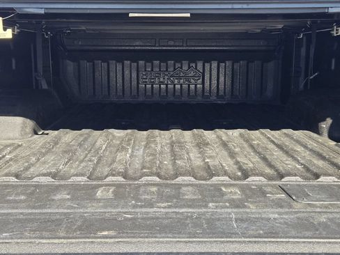 Used 2020 Chevrolet Silverado 2500 High Country w/ Z71 Off-Road Package AWD/4WD image 36