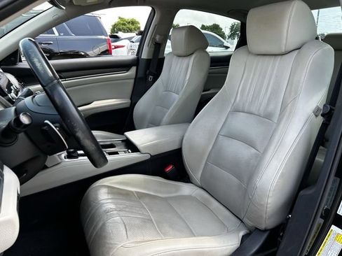 Used 2018 Honda Accord Touring image 28