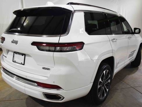 Used 2021 Jeep Grand Cherokee L Overland w/ Luxury Tech Group IV image 7