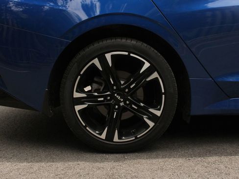 Used 2022 Kia K5 GT-Line AWD/4WD image 5