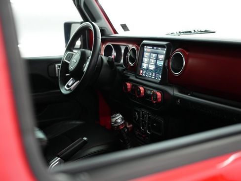 Used 2018 Jeep Wrangler Unlimited Rubicon AWD/4WD image 48