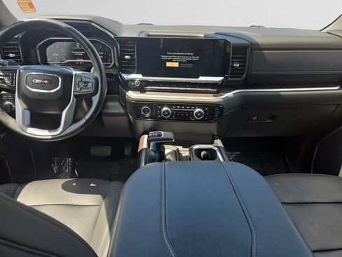 Used 2023 GMC Sierra 1500 SLT w/ SLT Premium Package AWD/4WD image 12
