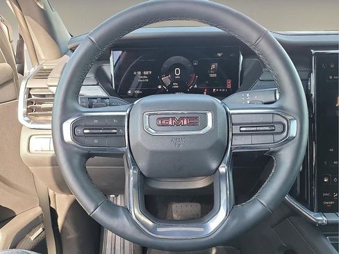 Used 2025 GMC Acadia Elevation image 19