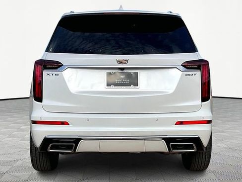 New 2025 Cadillac XT6 Luxury image 5