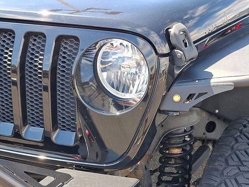 Used 2019 Jeep Wrangler Unlimited Sport S AWD/4WD image 11