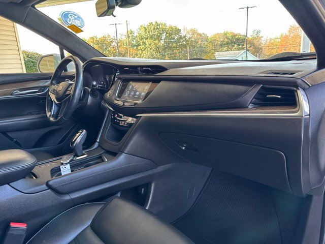 Used 2019 Cadillac XT5 Platinum AWD/4WD image 25