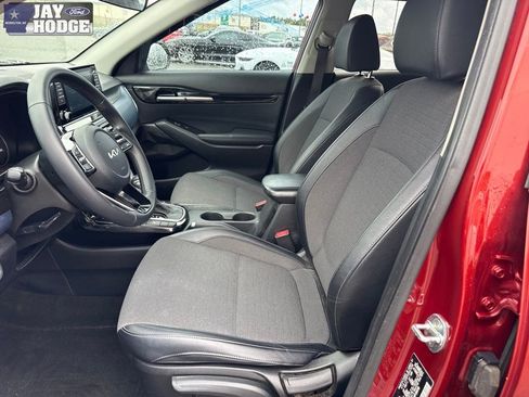 Used 2023 Kia Seltos S AWD/4WD image 9