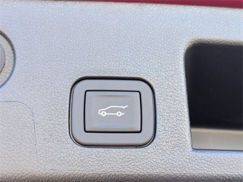 New 2026 Chevrolet Equinox LT w/ Convenience Package II image 34