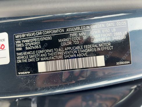 Certified 2025 Volvo XC90 B5 Plus image 19