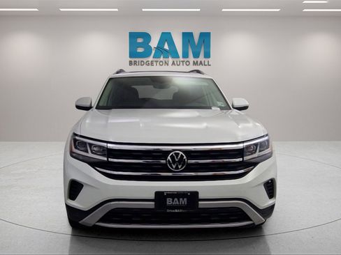 Used 2021 Volkswagen Atlas SE w/ Panoramic Sunroof Package image 2