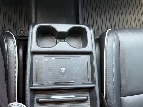 Used 2025 Honda Odyssey Touring image 40