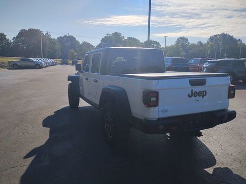 Used 2024 Jeep Gladiator Rubicon w/ Technology Group image 5