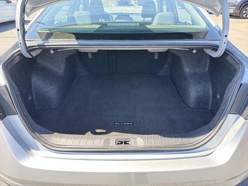 Used 2024 Nissan Altima 2.5 SV image 27