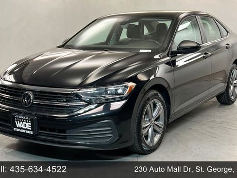 Used 2024 Volkswagen Jetta SE FWD image 1