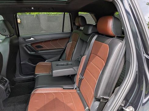 Certified 2024 Volkswagen Tiguan SEL R-Line w/ MDO Package, Two-Row AWD/4WD image 23