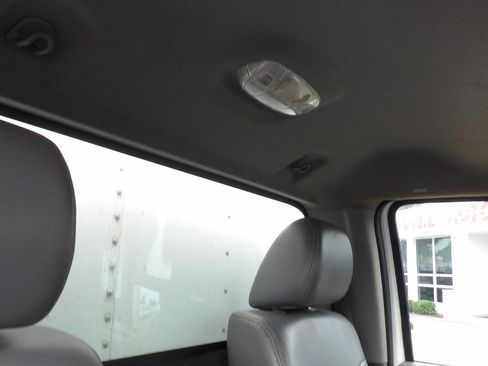 Used 2014 Ford F550 2WD Regular Cab Super Duty image 23