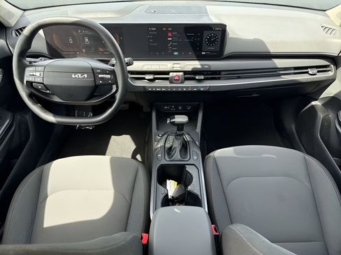 Used 2025 Kia K4 FWD image 11