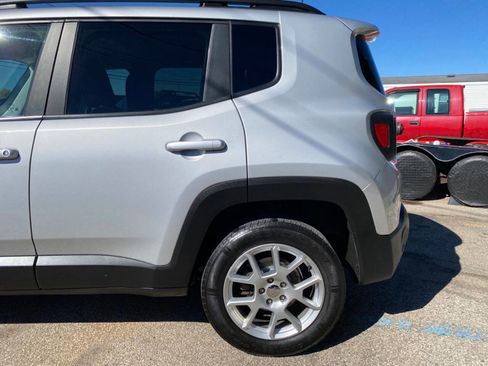 Used 2021 Jeep Renegade Latitude w/ Convenience Group image 48