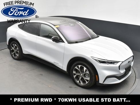 Used 2022 Ford Mustang Mach-E Premium image 26