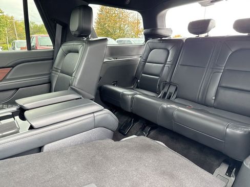 Used 2023 Lincoln Navigator Reserve image 24