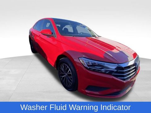 Used 2021 Volkswagen Jetta SE w/ SE Cold Weather Package image 3