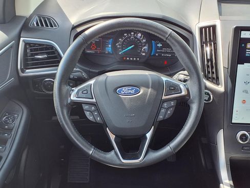 Used 2024 Ford Edge SEL AWD/4WD image 14