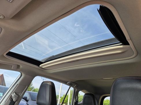 Used 2013 Toyota RAV4 Limited FWD image 17